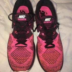 nike flyknit lunar 3 shoes💕✔️